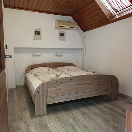 Julia Vendeghaz Apartament Sárospatak